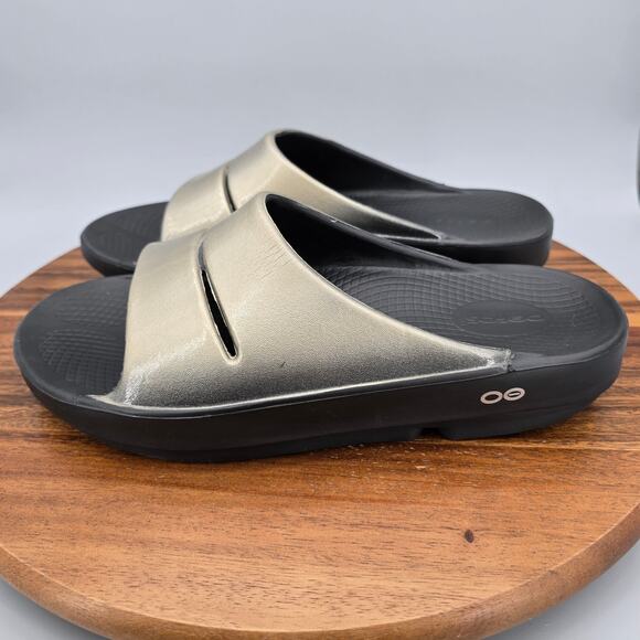 Oofos Ooahh Sandals Mens 9 Luxe Comfort Sport Athletic Recovery Slip On Slides
